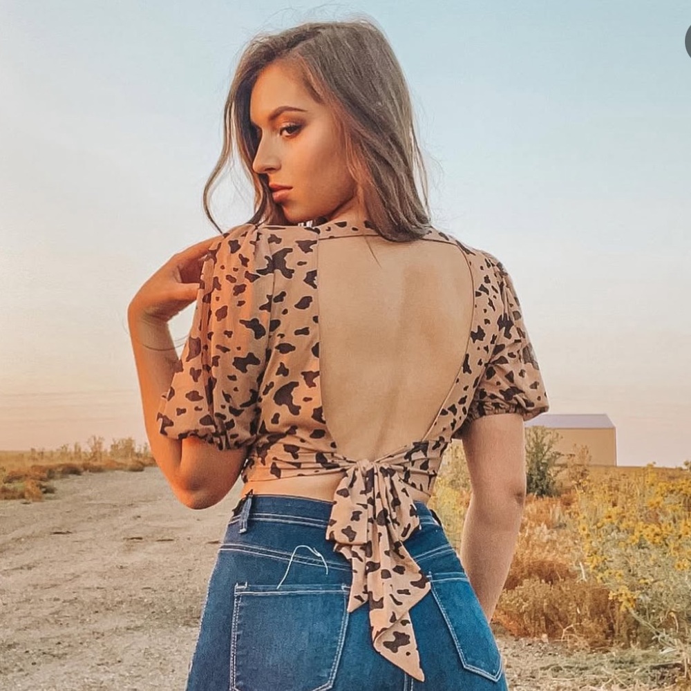 Stylish Brown Patterned Crop Top